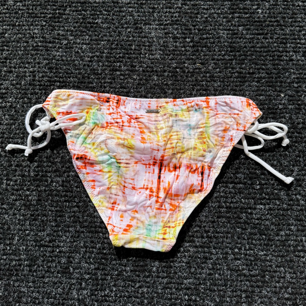 VS tie dye bikini bottom - Picture 4 of 6